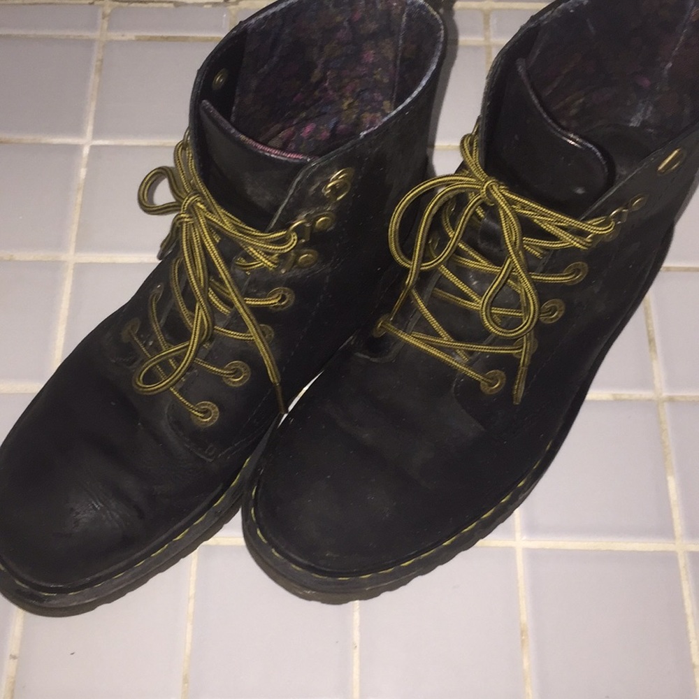 Luana Dr. Martens